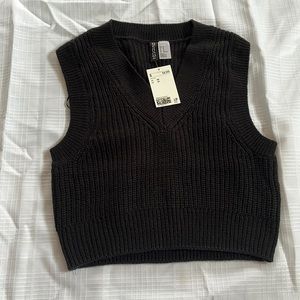 Black H&M Sweater Vest
